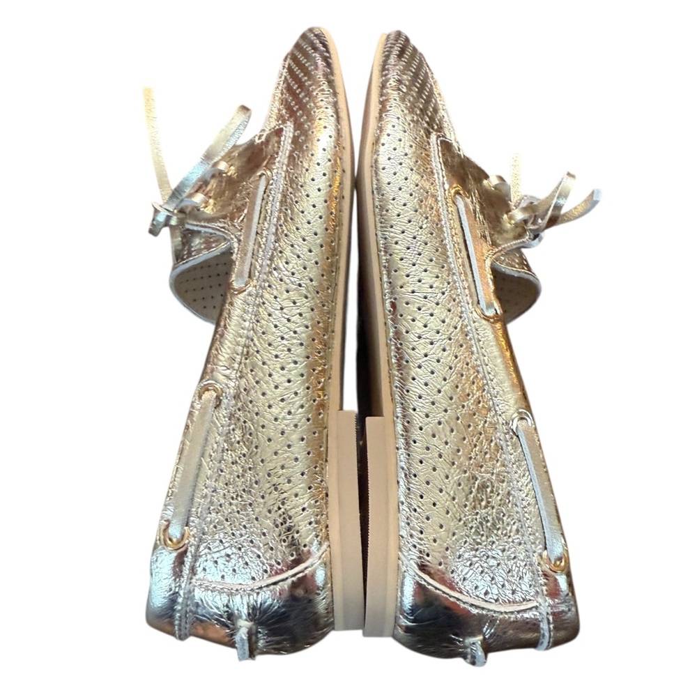 Dolce Vita Lakin Platinum Perforated Leather Loafers Size 7.5 - Picture 8 of 10